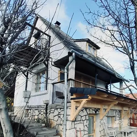 Appartement Fügéskert